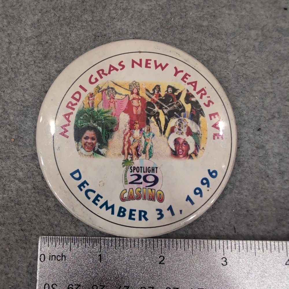 Mardi Gras New Years Eve 1996 Spotlight 29 Casino Collectible Pin - Picture 1 of 2